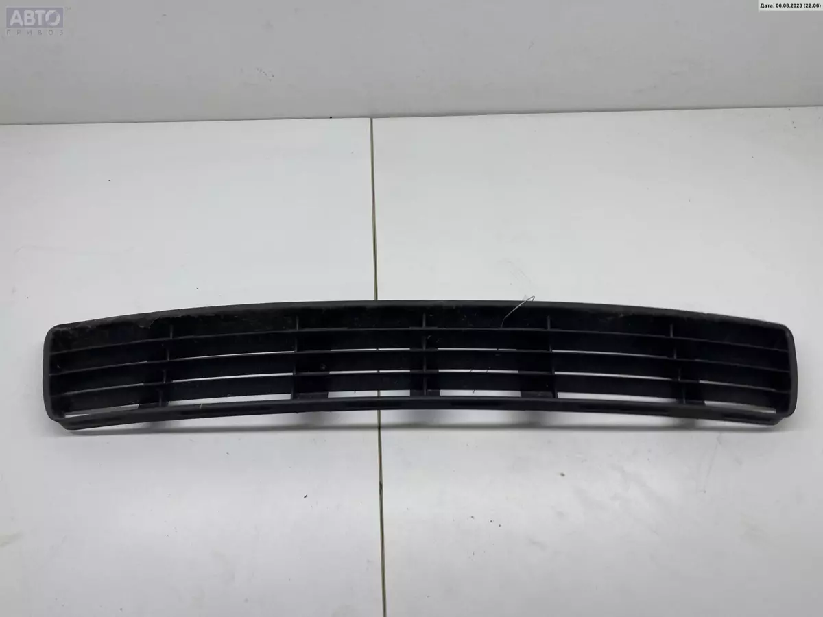 Решетка бампера к Audi A4 1998