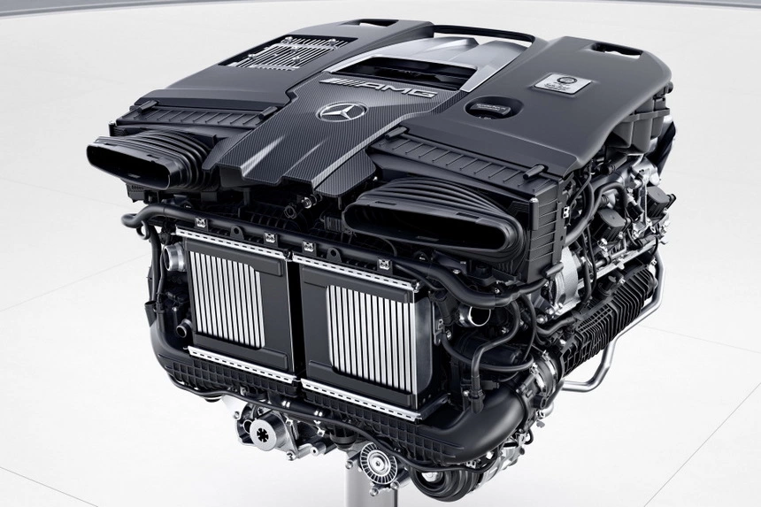 Mercedes возвращает моторы V8 на «заряженные» седаны AMG
