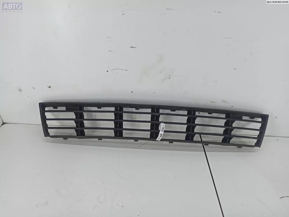 Решетка бампера к Audi A4 1999