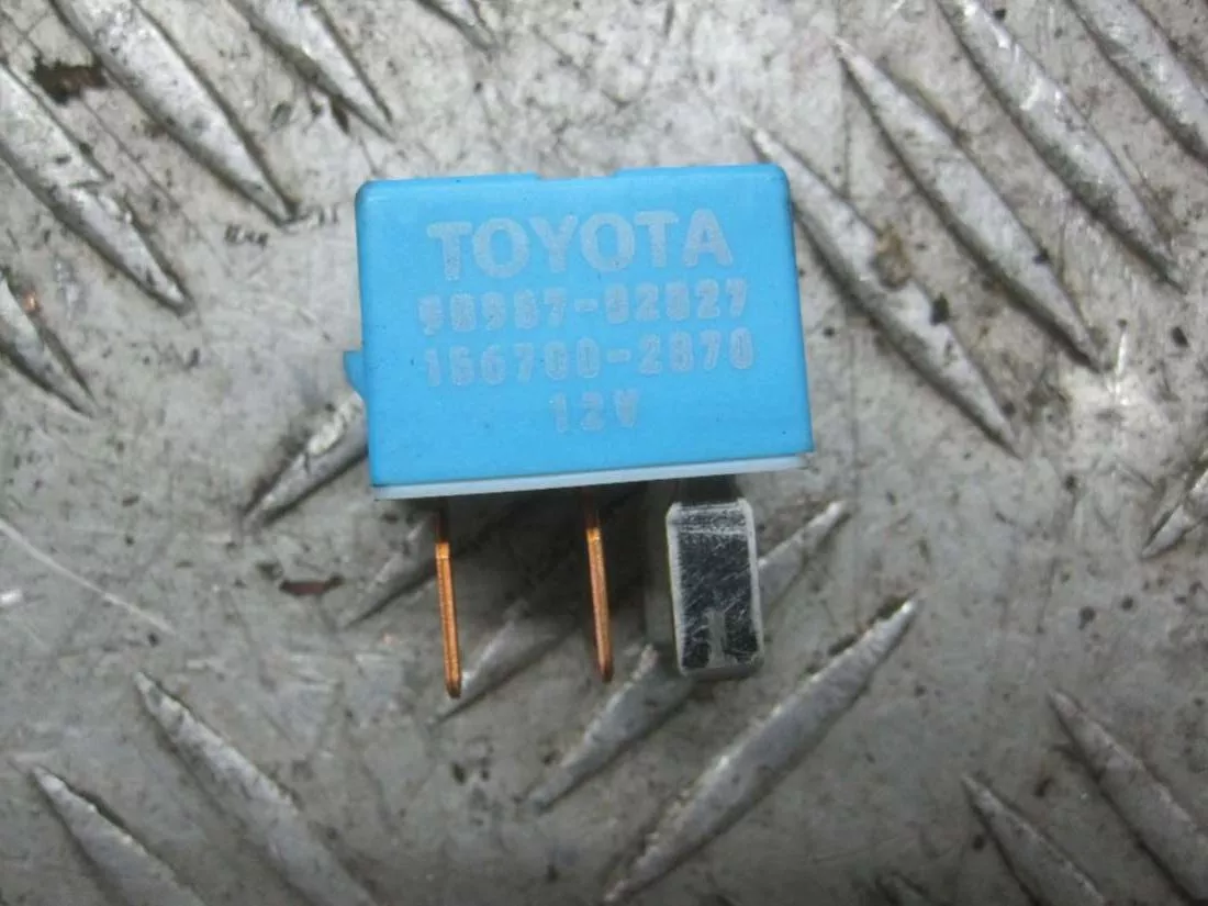 Реле (прочие) к Toyota Prius 2006