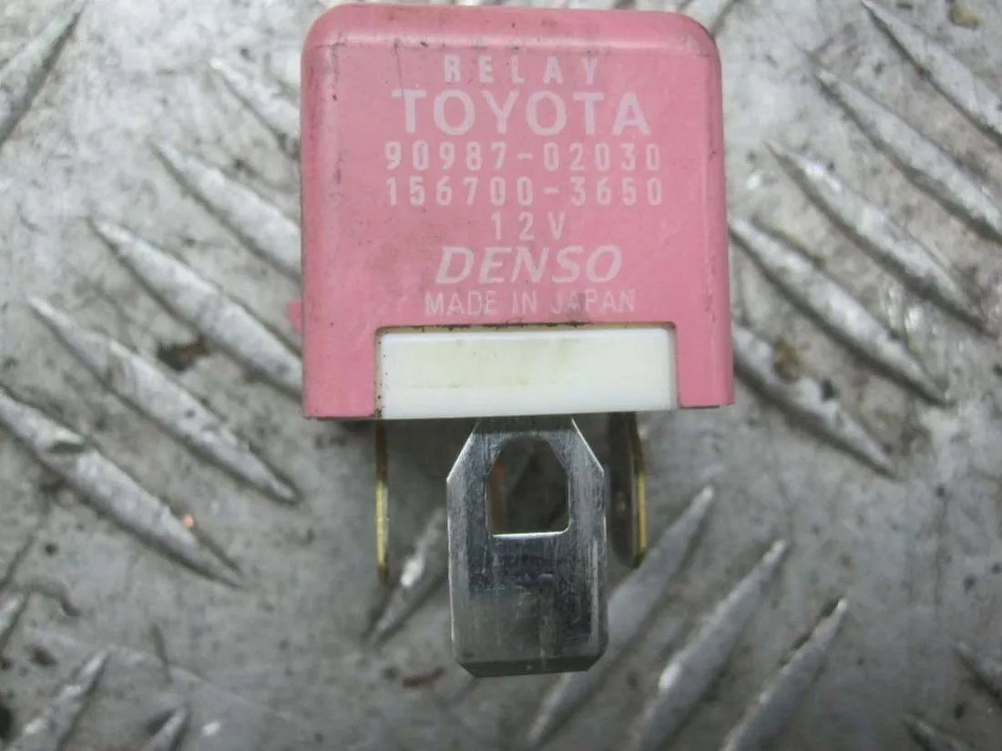 Реле (прочие) к Toyota Prius 2006