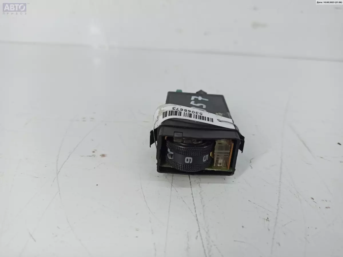 Кнопка  к Audi A4 1998