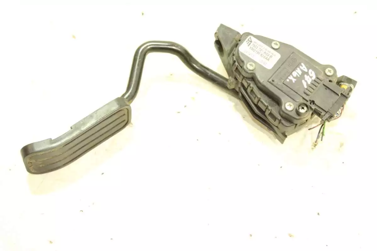 Педаль газа к Ford Galaxy 2002