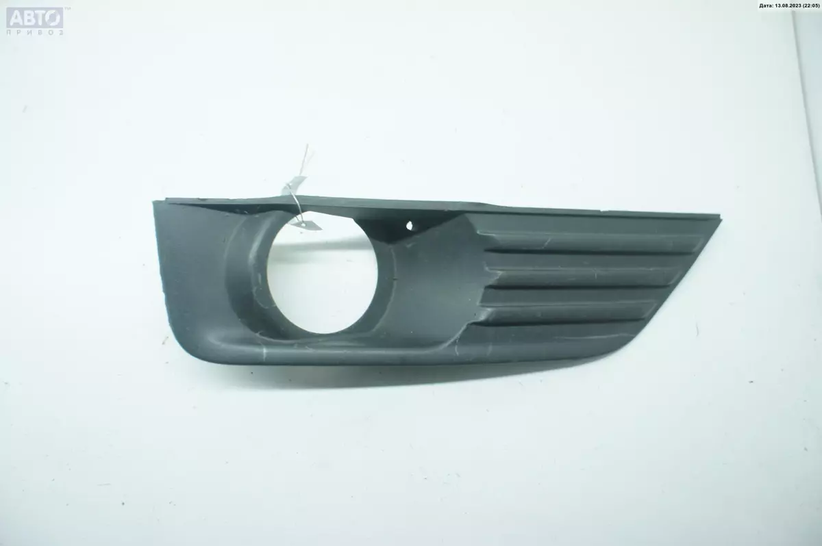 Рамка фары к Ford Focus 2006