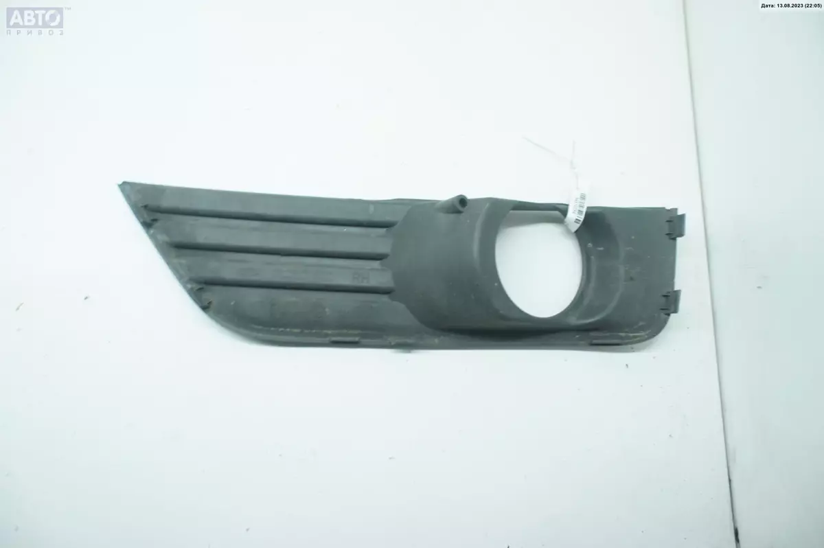 Рамка фары к Ford Focus 2007