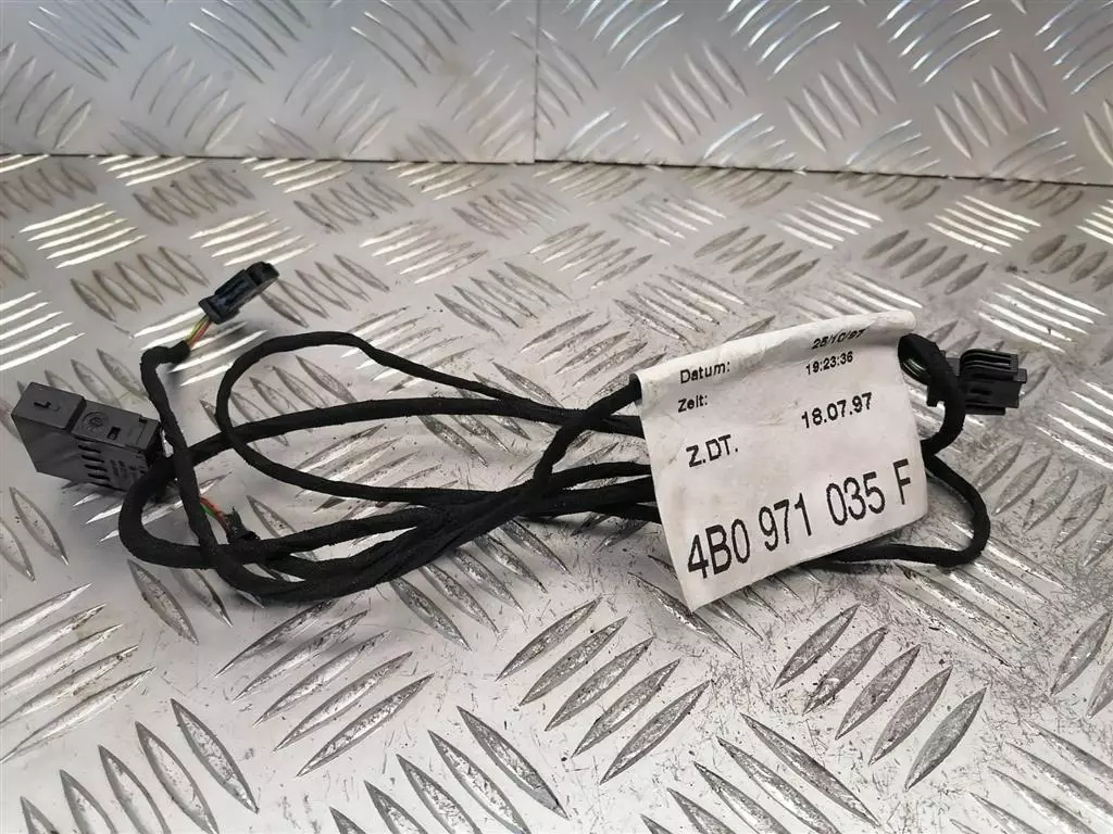 Проводка двери к Audi A6 1997
