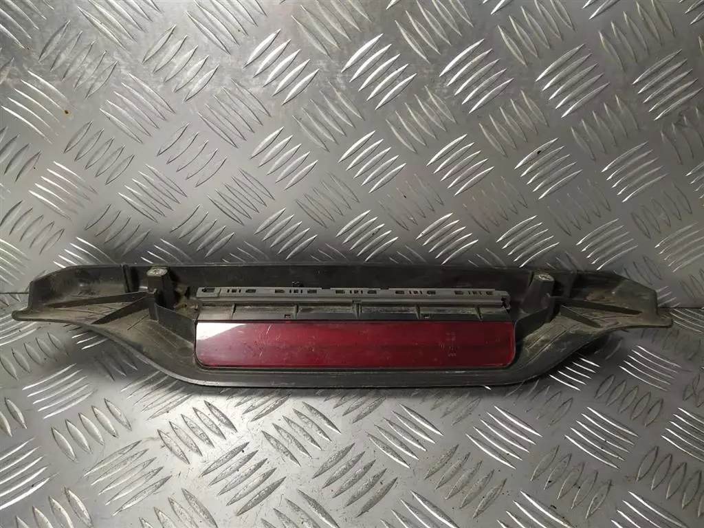 Стоп-сигнал к Fiat Punto 2000