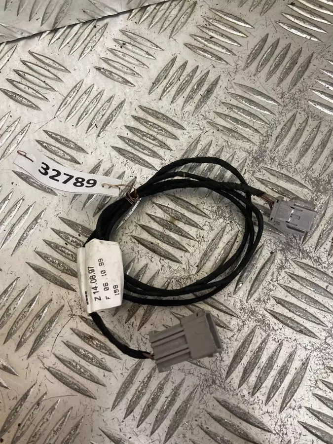 Проводка двери к Audi A8 1998