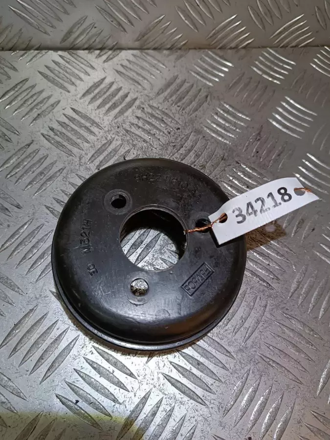 Шкив помпы к Land Rover Discovery 2010