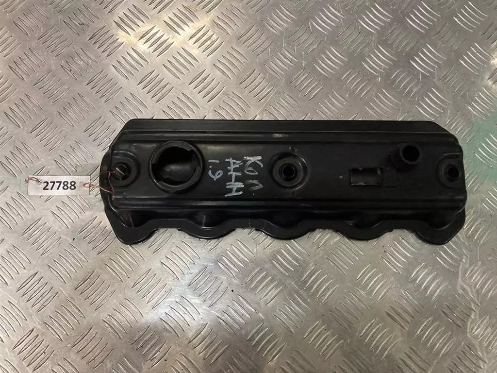 Клапанная крышка к Audi A4 1996