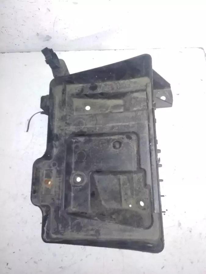 Полка аккумулятора к Opel Astra 1998