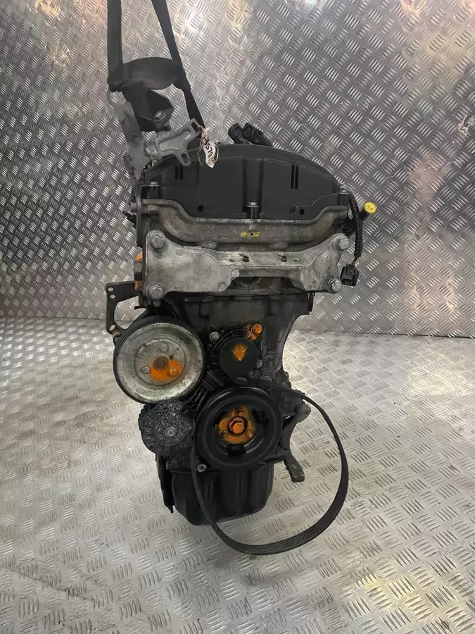 Двигатель к Peugeot 207 2008