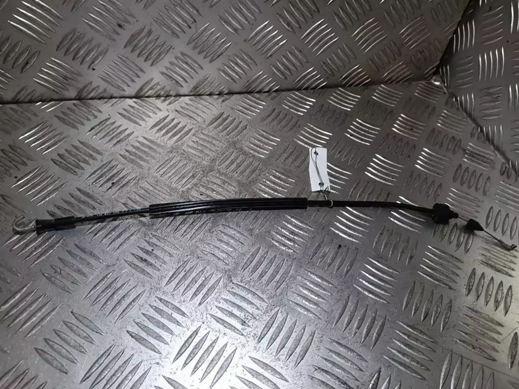 Трос двери к Volkswagen Golf 1998