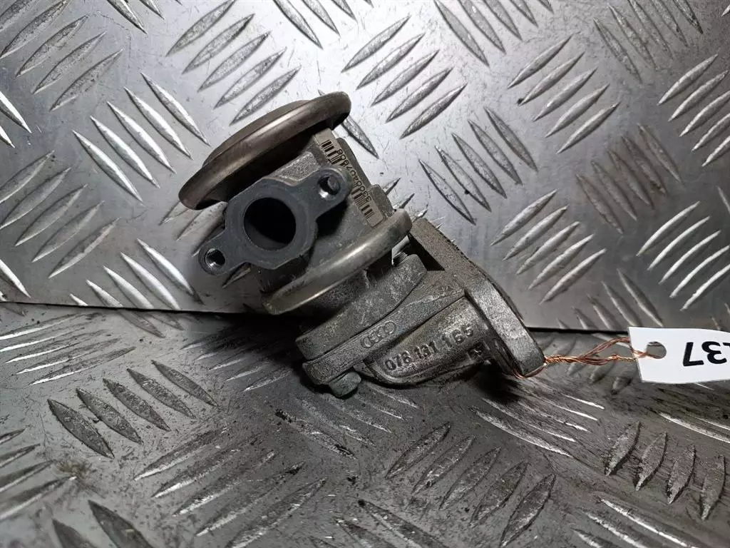 Клапан EGR к Audi A8 2004