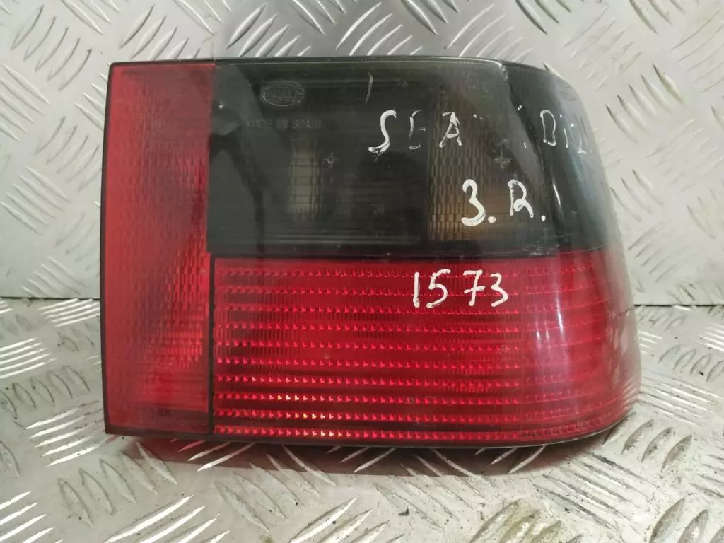 Фонарь задний правый к SEAT Ibiza 1999