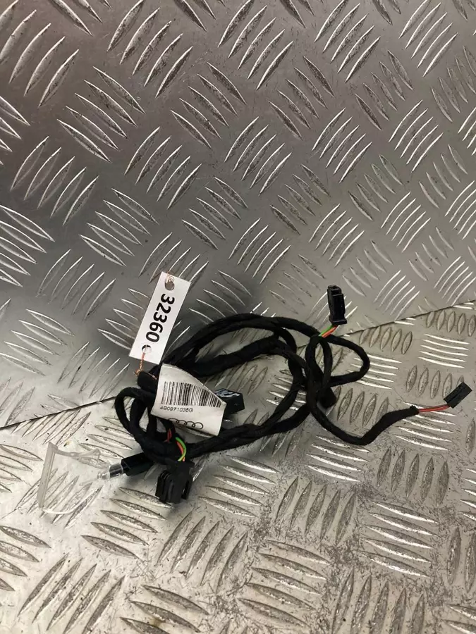 Проводка двери к Audi A6 2000
