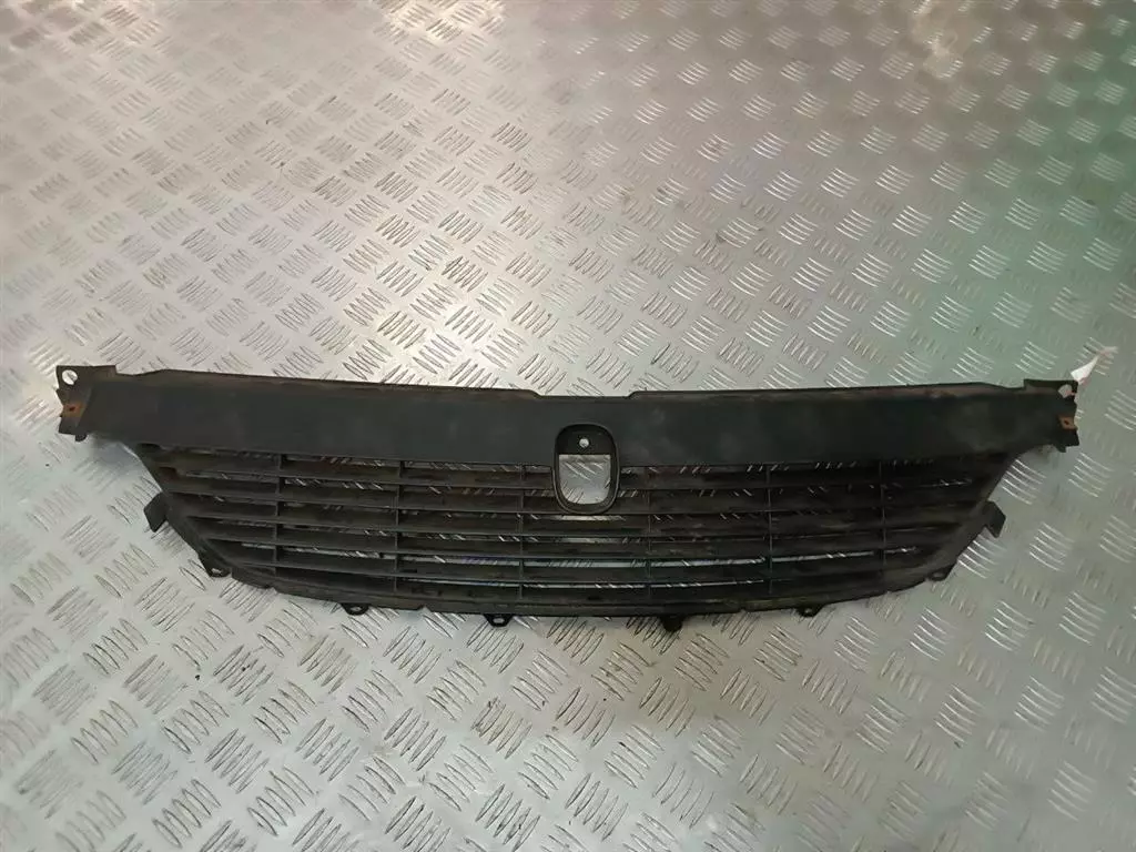 Решетка радиатора к Renault Espace 1999