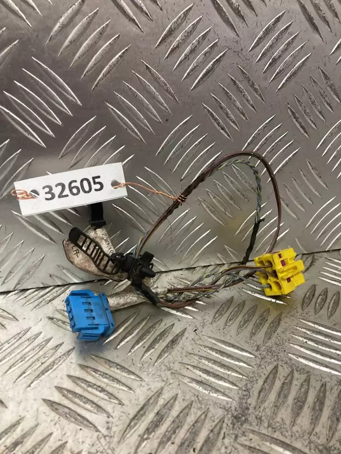 Проводка двери к Audi A4 1998