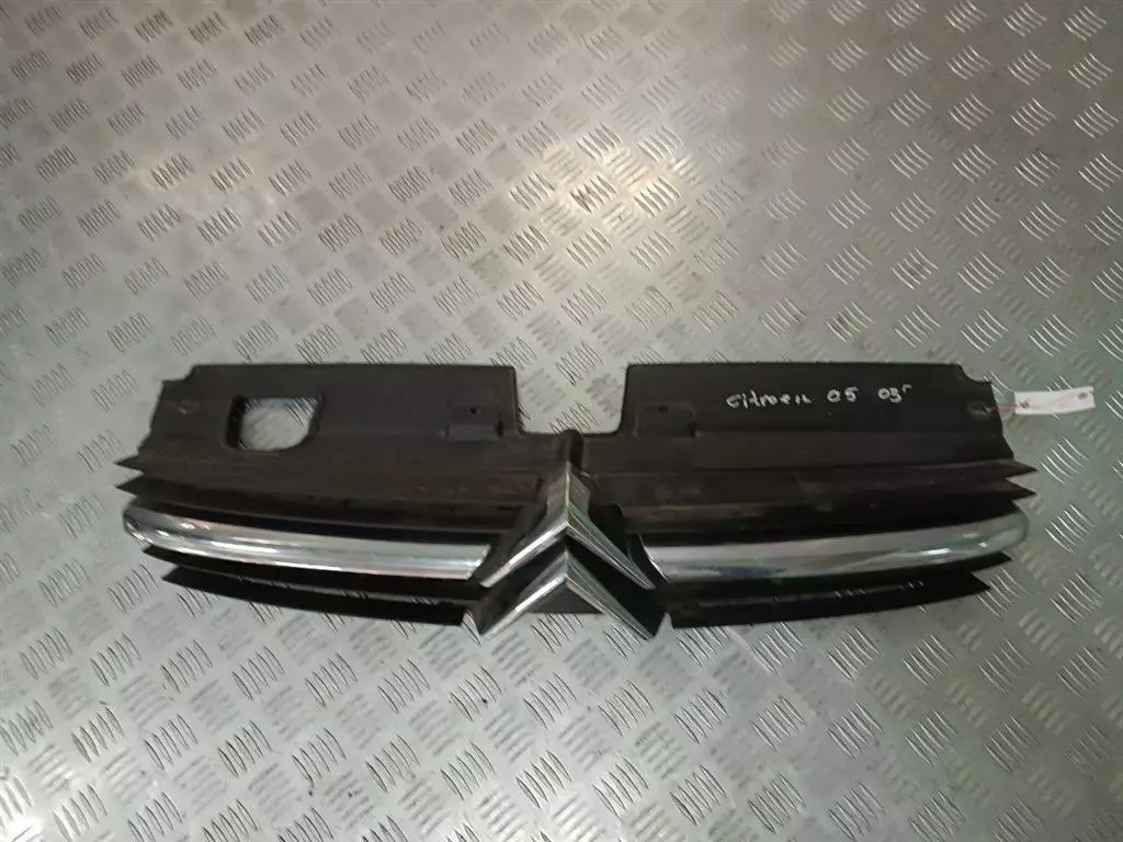Решетка радиатора к Citroen C5 2003