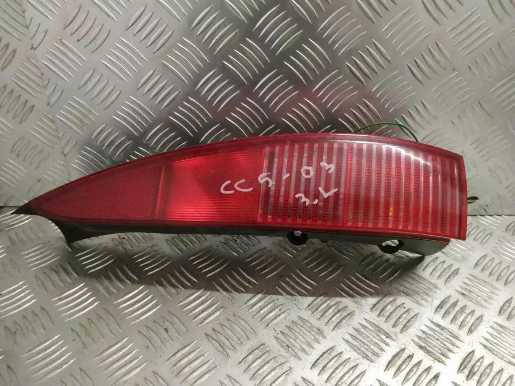 Фонарь задний левый к Citroen C5 2002