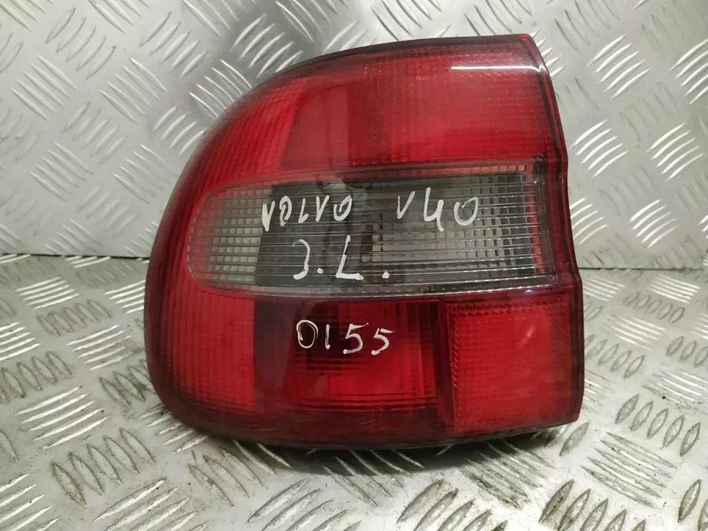 Фонарь задний левый к Volvo V40 1999