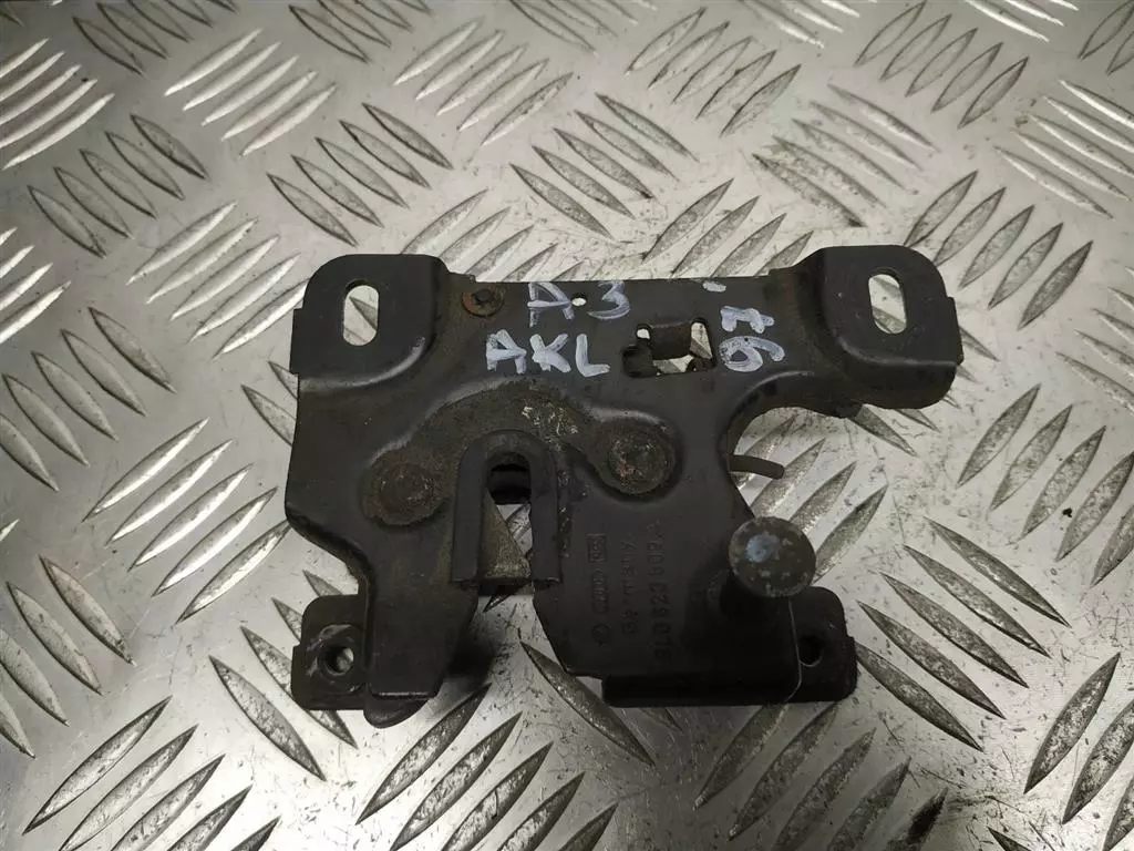 Замок капота к Audi A3 1997