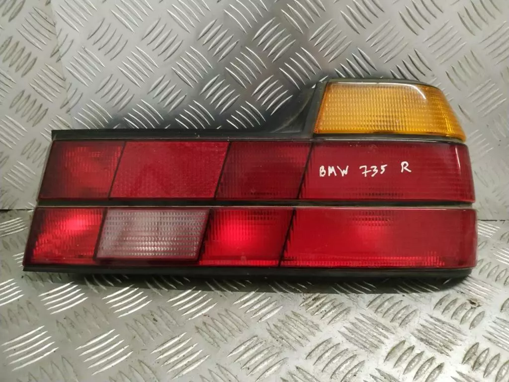 Фонарь задний правый к BMW 7 series 1992