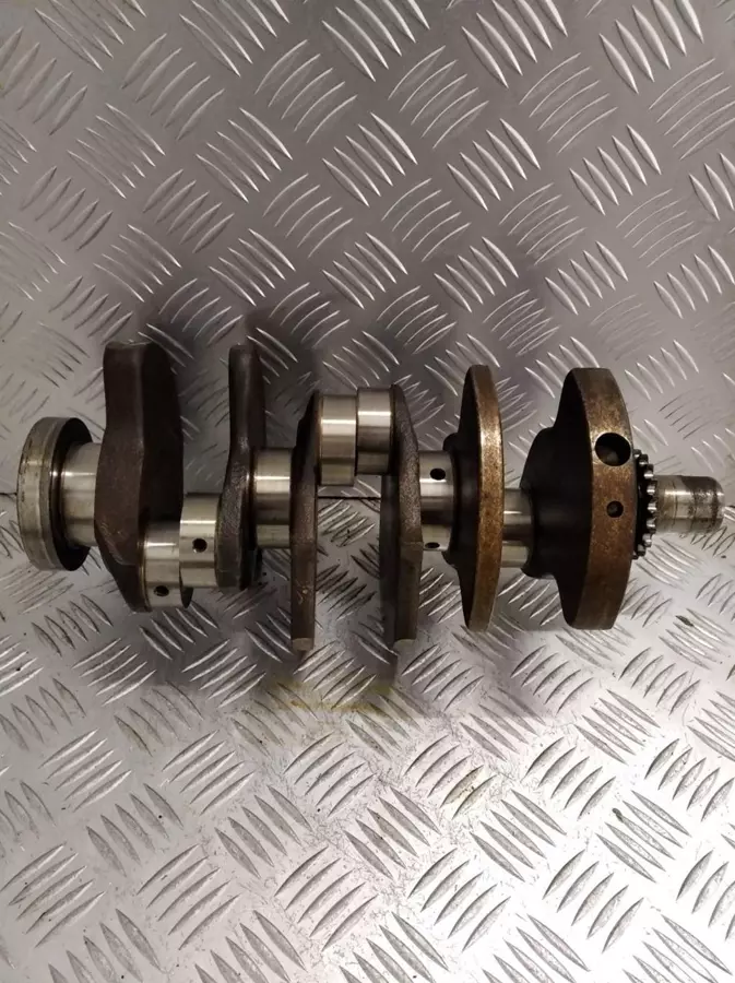 Коленвал к Audi A4 1999