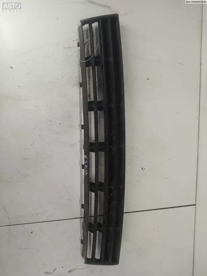 Решетка бампера к Audi A4 1998