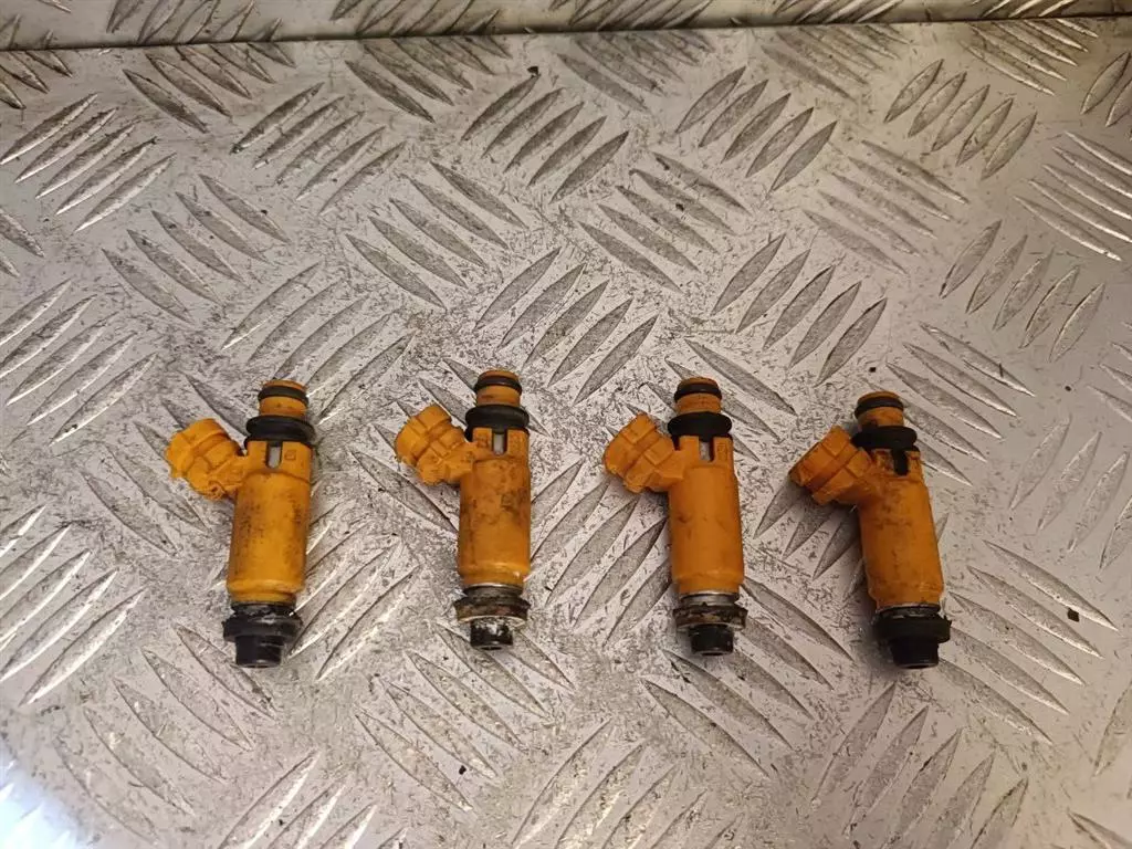 Форсунка к Subaru Forester 2001