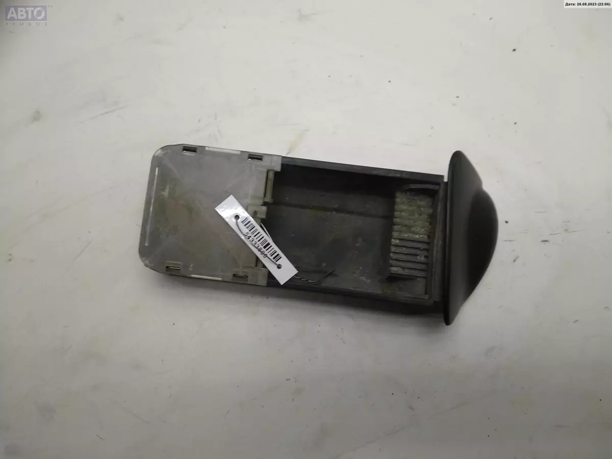Пепельница к Ford Focus 2000