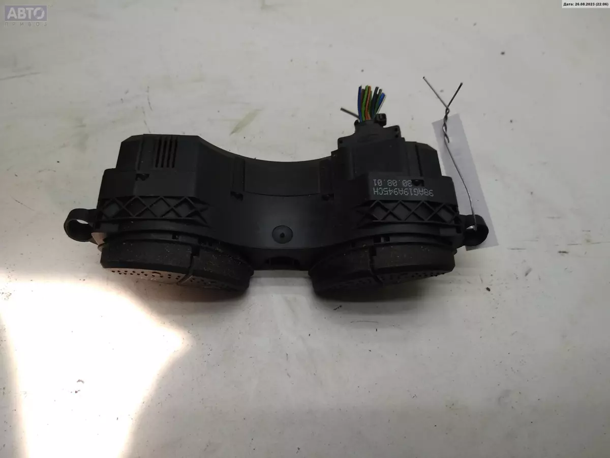 Кнопка  к Ford Focus 2001
