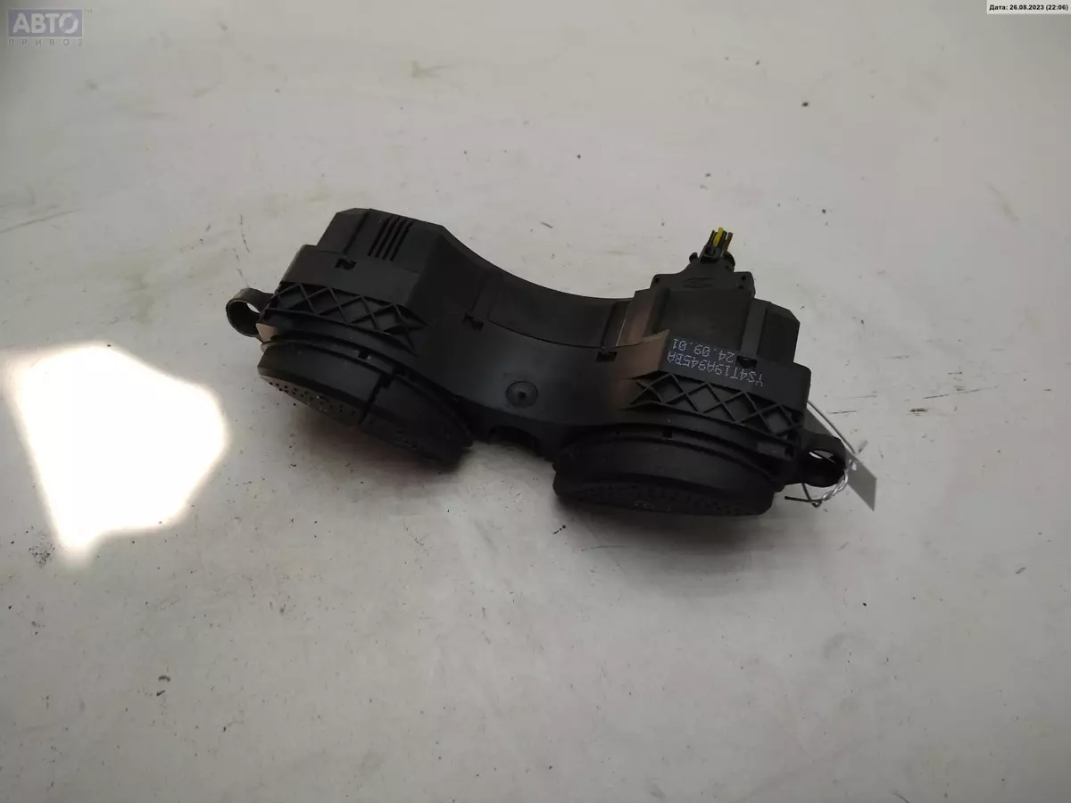 Кнопка  к Ford Focus 2001