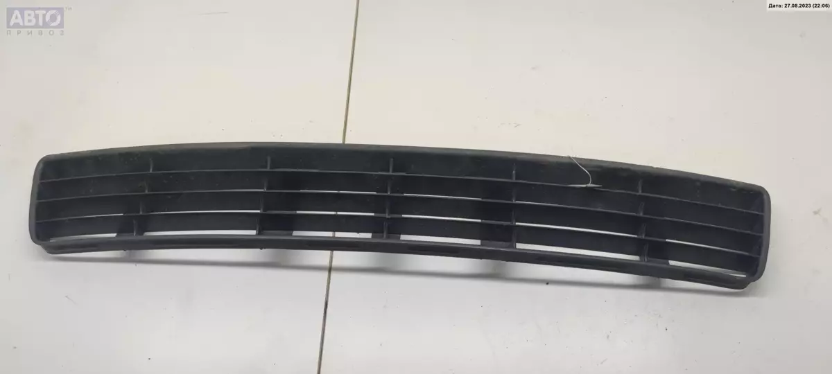 Решетка бампера к Audi A4 1997