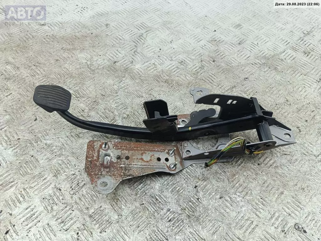 Педаль тормоза к Ford Focus 2006