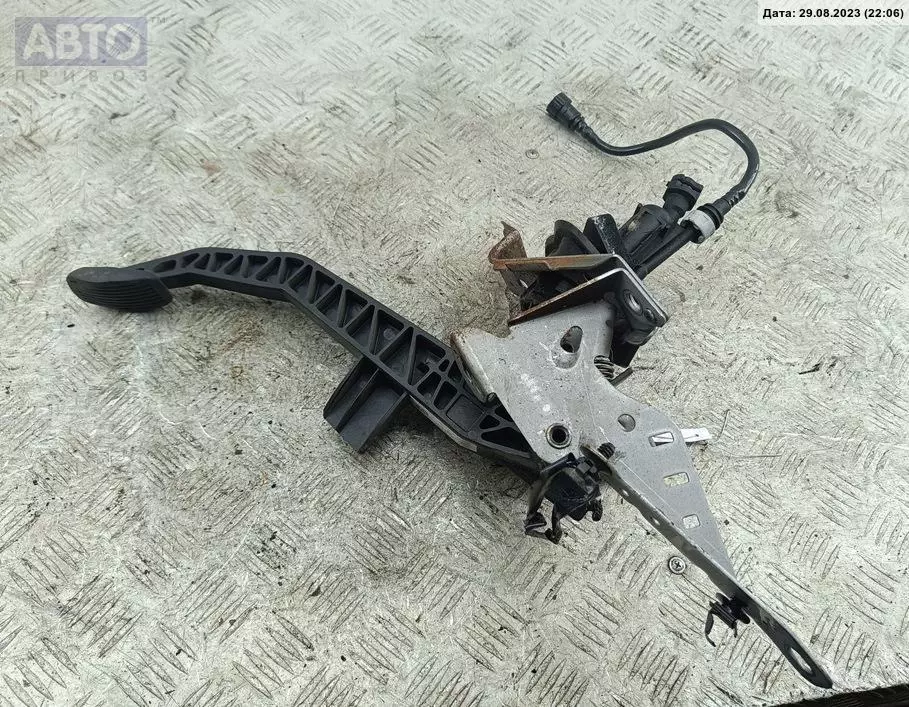 Педаль сцепления к Ford Focus 2006