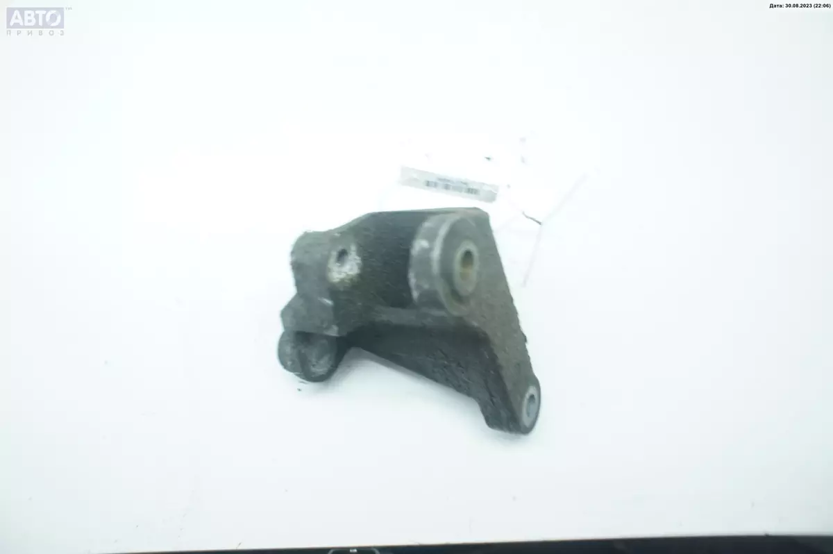 Кронштейн КПП к Ford Focus 2001