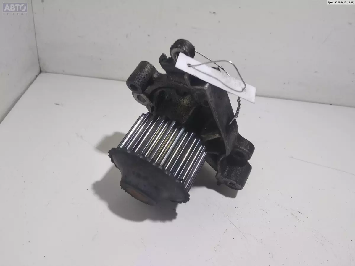 Помпа к Mitsubishi Carisma 1999