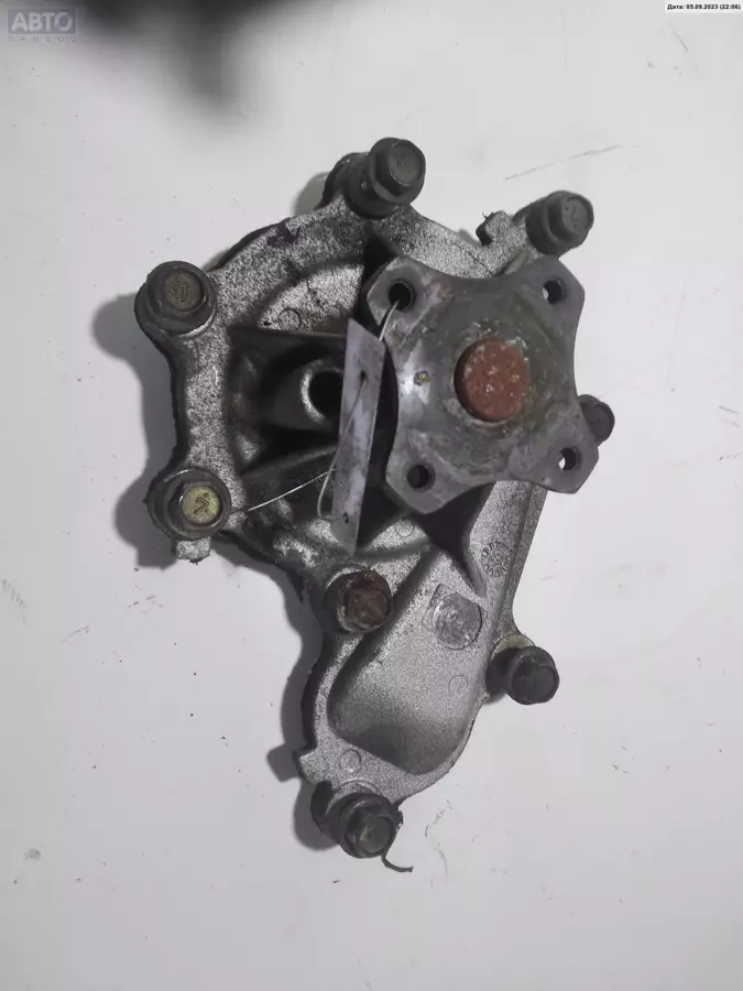 Помпа к Nissan Primera 2002