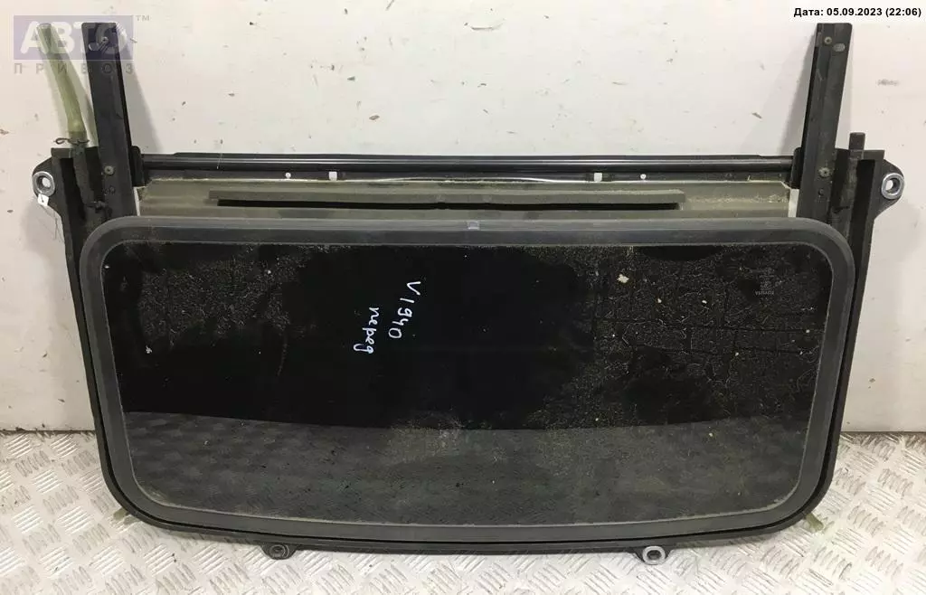 Люк к Toyota Corolla Verso 2001