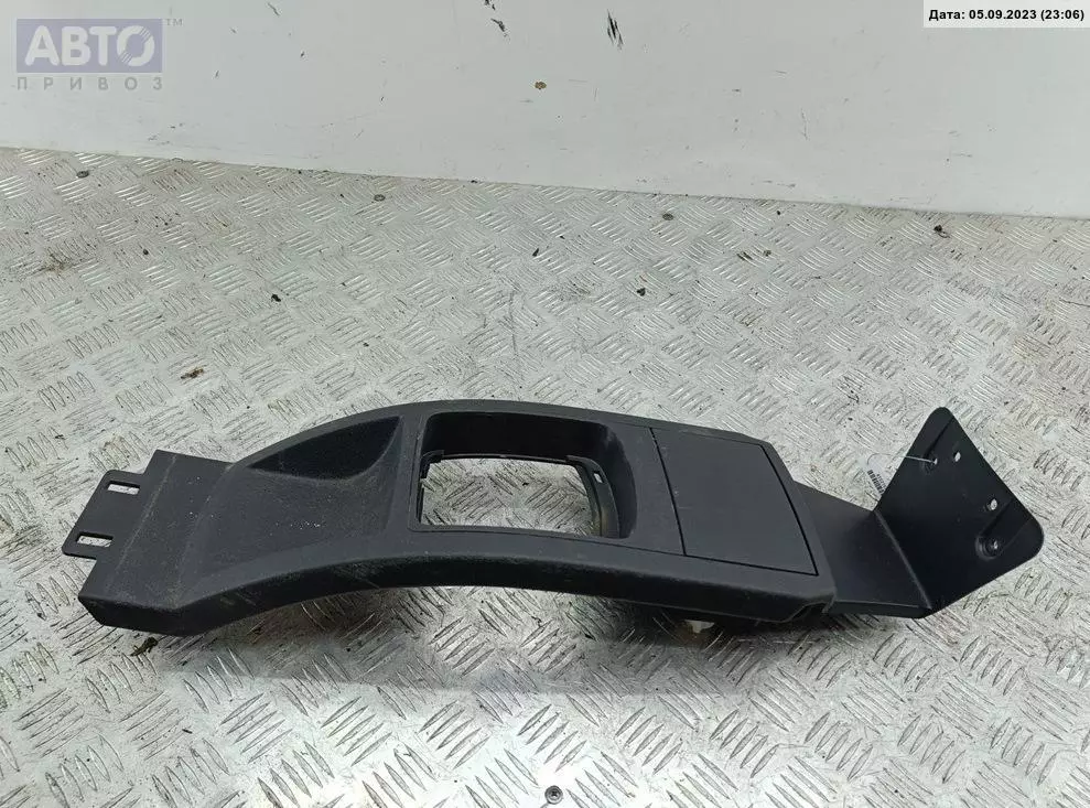 Пепельница к Volkswagen Polo 2002