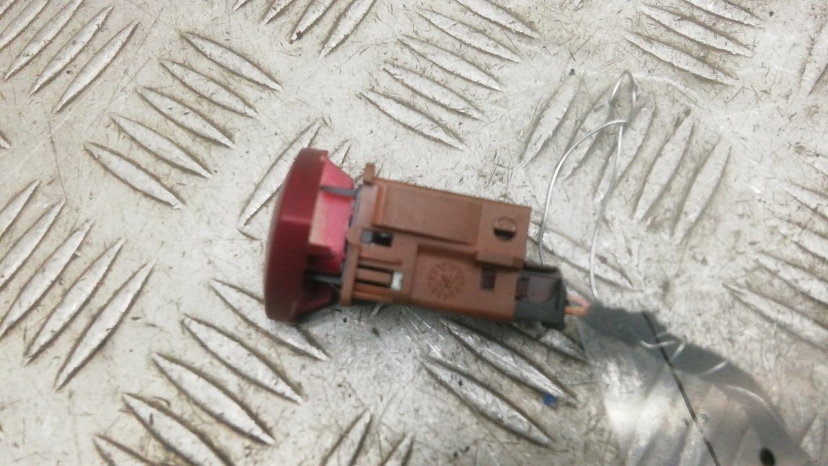 Кнопка  к Citroen C8 2006