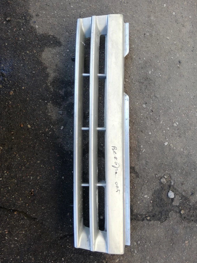 Решетка радиатора к Opel Vectra 1990