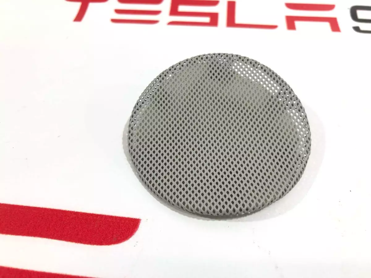 Сетка для динамика к Tesla Model 3 2020
