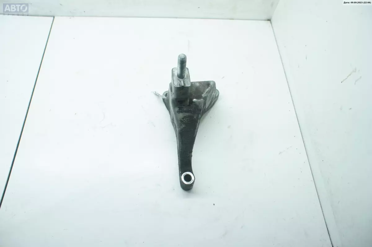 Кронштейн КПП к Ford Mondeo 2003