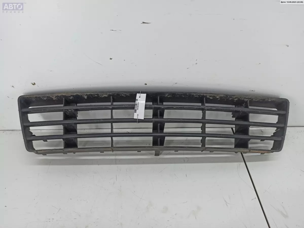 Решетка бампера к Audi A6 1999