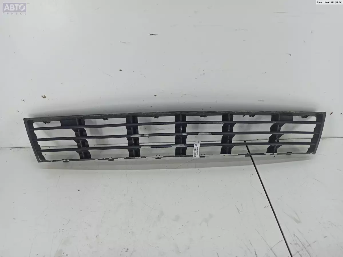 Решетка бампера к Audi A4 1999