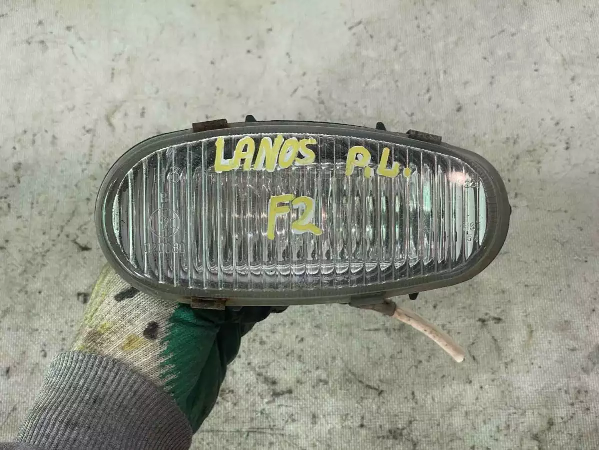 Фара противотуманная левая к Daewoo Lanos 1999