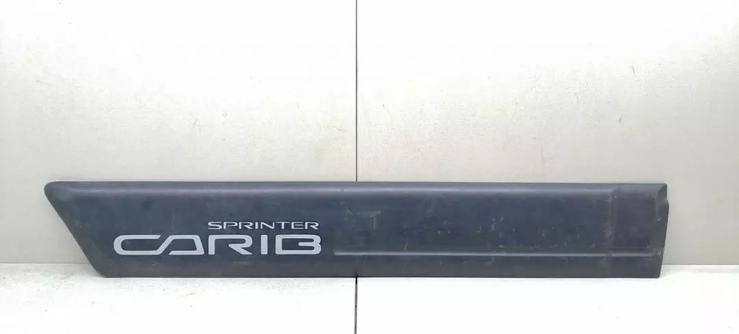 Накладка двери (крышки) багажника к Toyota Sprinter Carib 1996