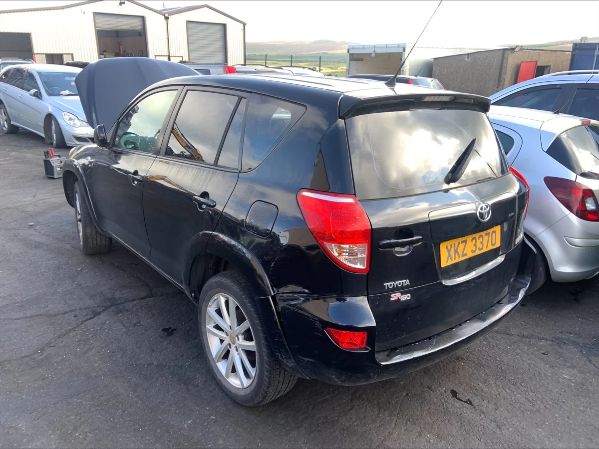 Замок двери к Toyota RAV 4 2008